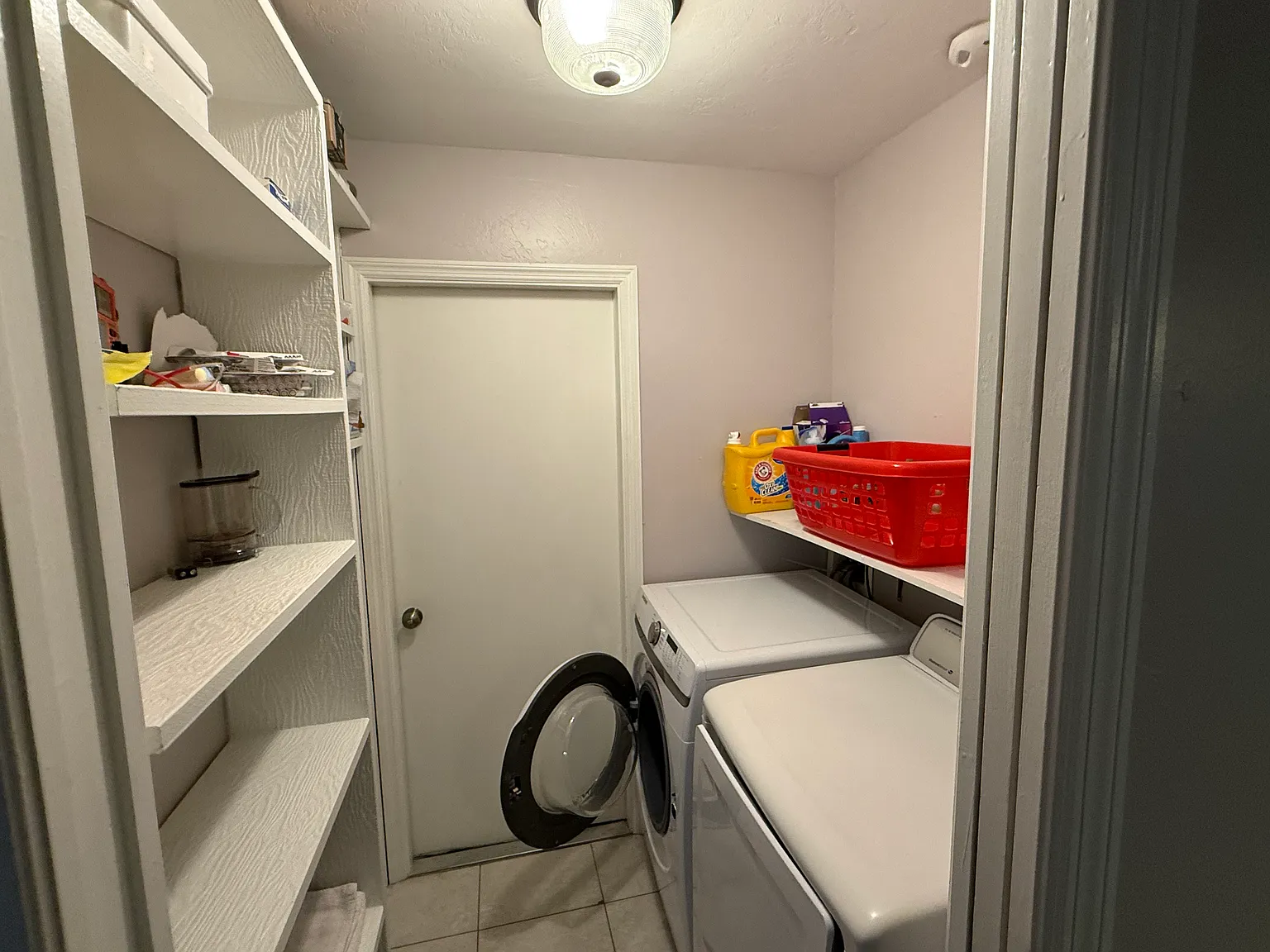 3 bed, 1216 sqft, $2,800 — Photo 4