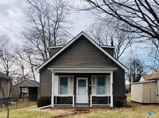 3727 N Columbus Ave, Peoria, IL