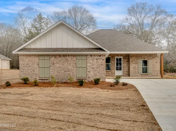 105 Jasmine Cove Dr, Brandon, MS 39042