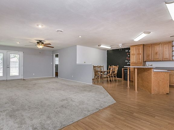 3rd image of 2105 N Zimmers St