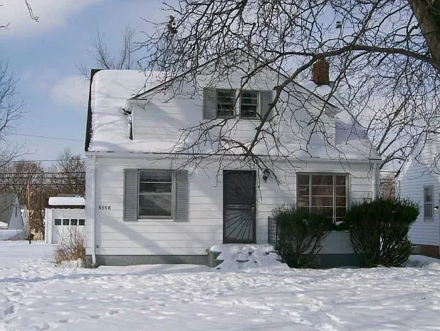 5388 Auburn Ave photo 1