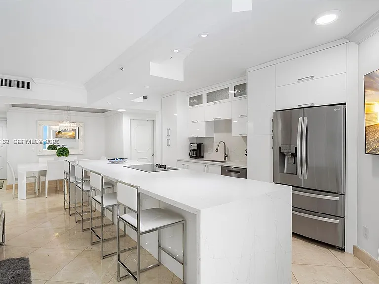 4775 Collins Ave #1504 — Photo 9