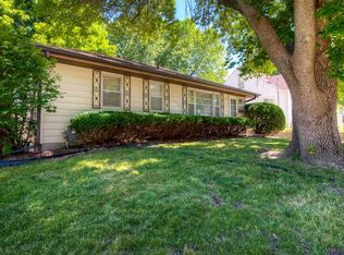 708 E Seneca Ave, Des Moines, IA 50316