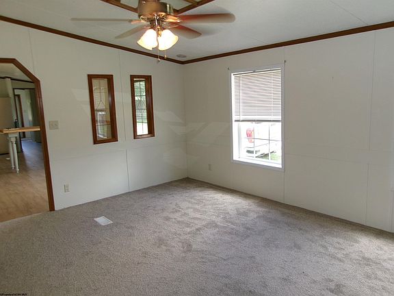 3rd image of 734 Main St