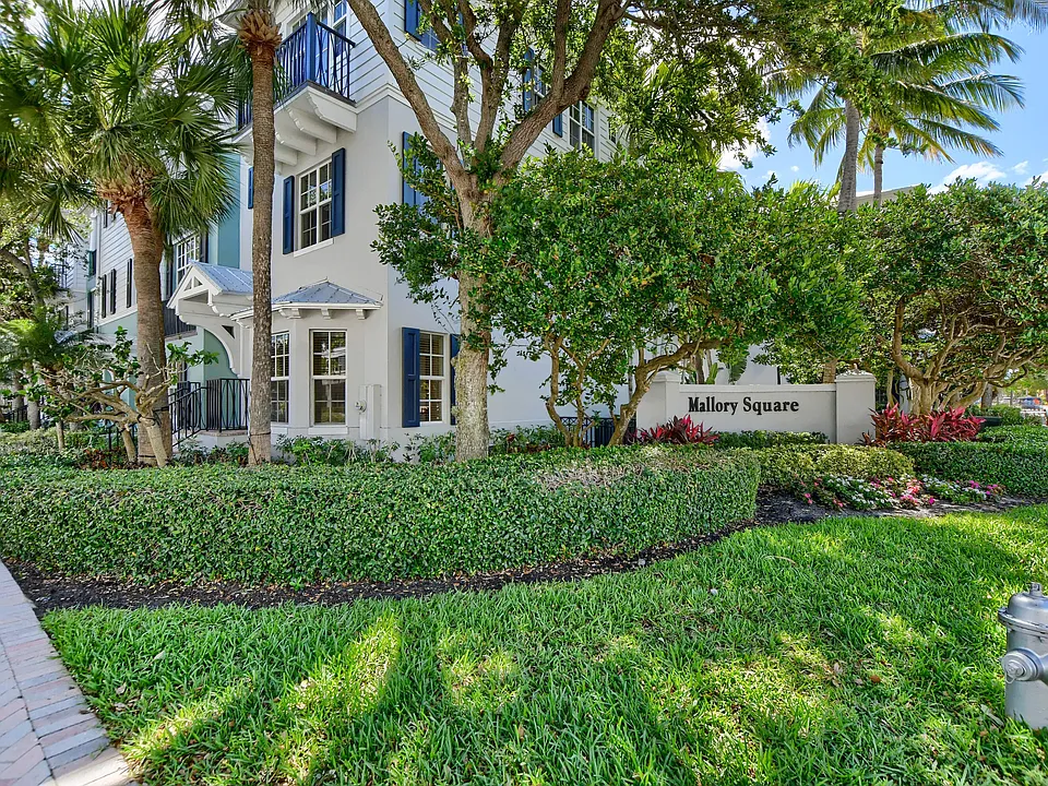 503 N Mallory Cir