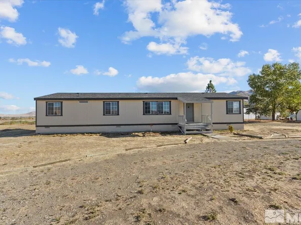 6205 Ardis Dr, Winnemucca, NV 89445