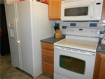 4th image of 10244 W 96th St