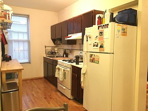 4th image of 2819 35th St