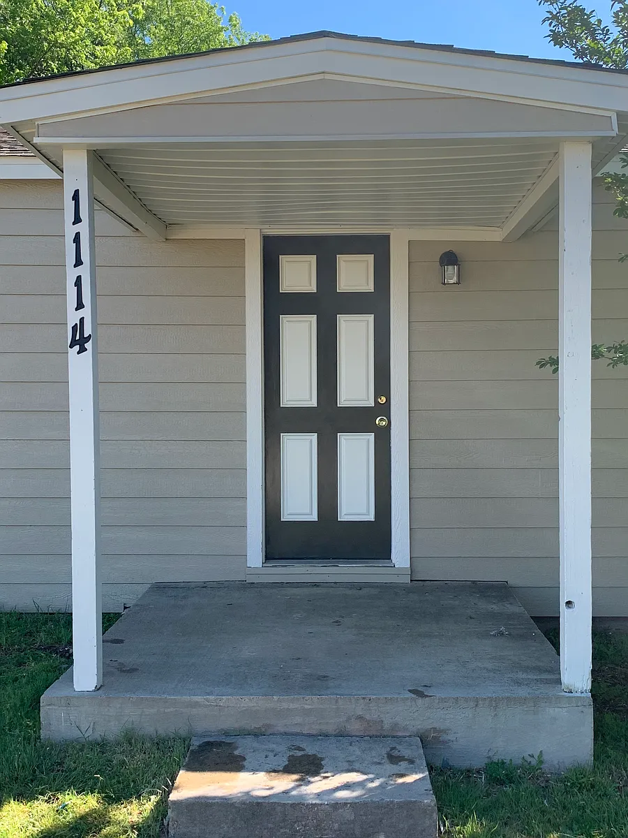 Building Photo - 1114 Thorpe Springs Rd