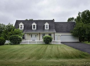 1223 Windsor Ct, Adrian, MI