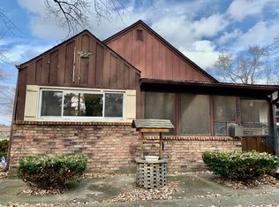 8955 39th Ave, Kenosha, WI 53142