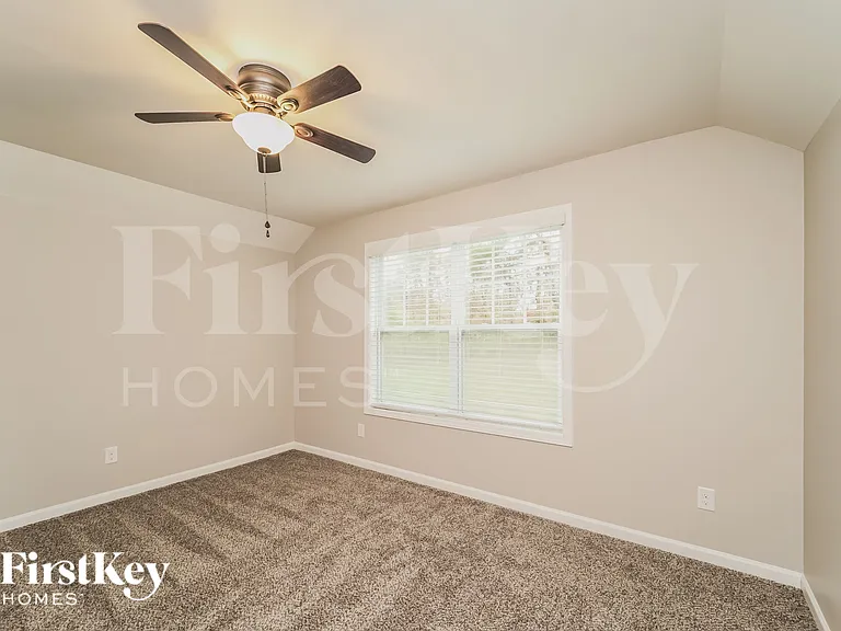 124 Ridgemont Ln — Photo 13
