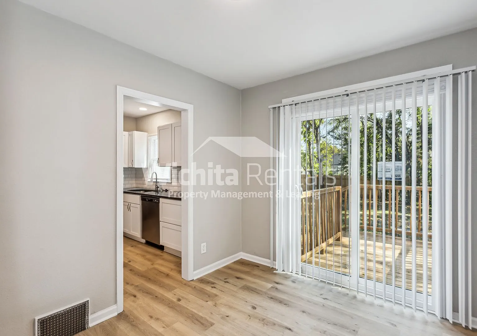 648 N. Glendale — Photo 4