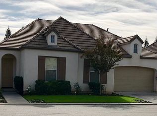 28 W Lester Ave, Clovis, CA