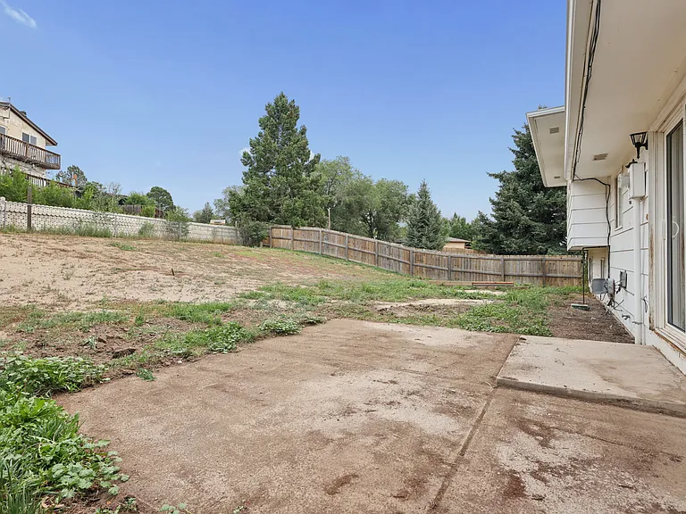 3849 Mariposa St — Photo 25