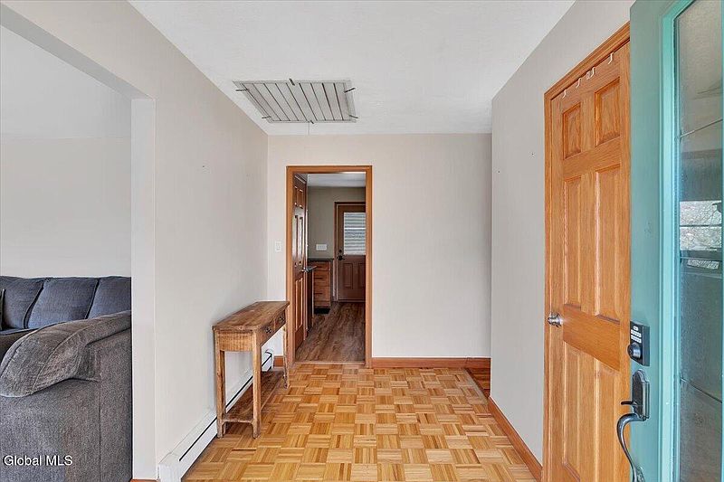 2nd image of 16 Denison Road