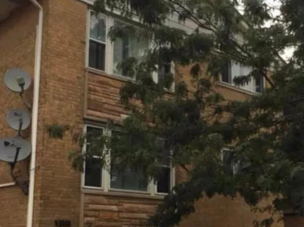 9504 Lawrence Ct APT 2N, Schiller Park, IL 60176