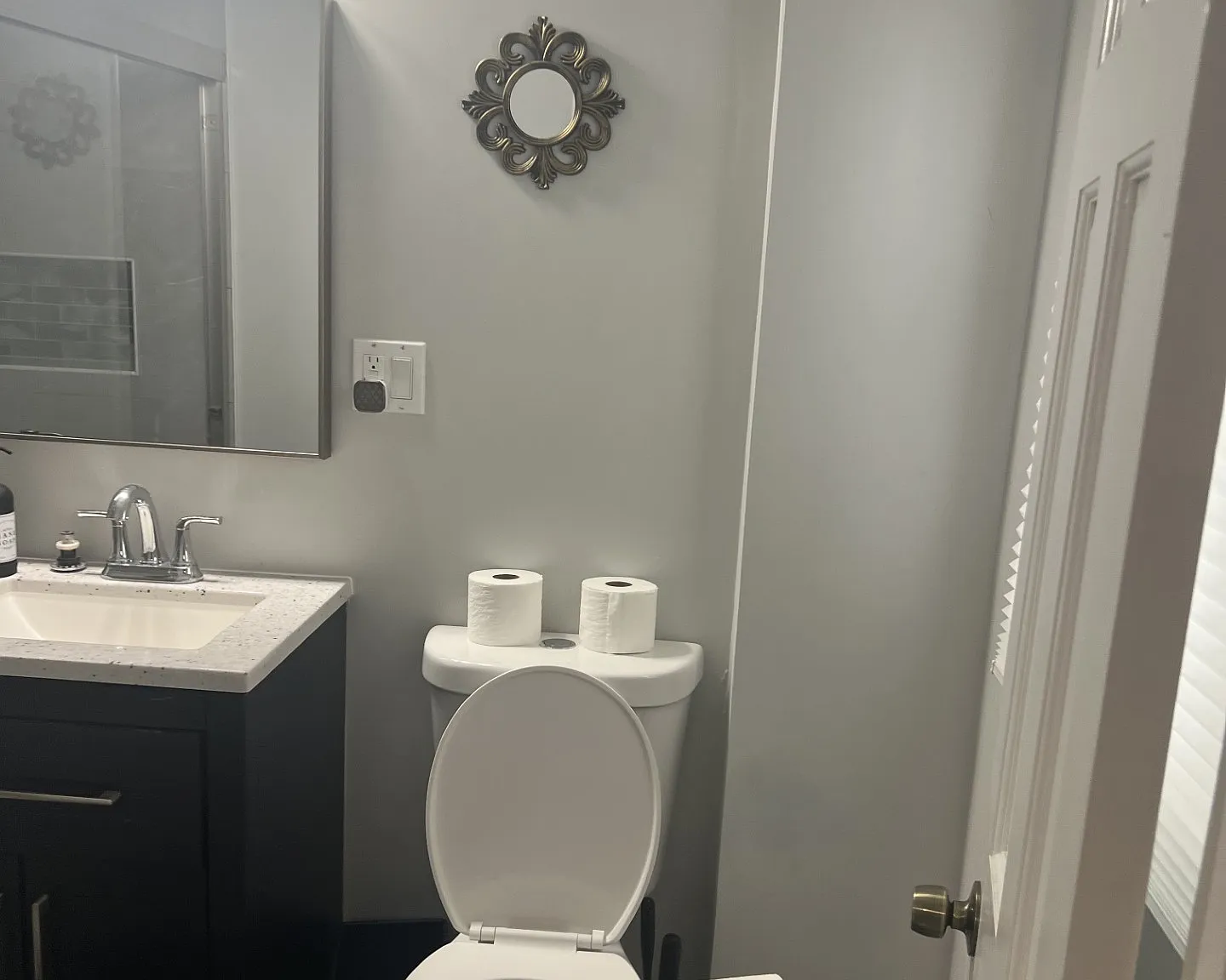 3 bed, 1450 sqft, $3,750 — Photo 2