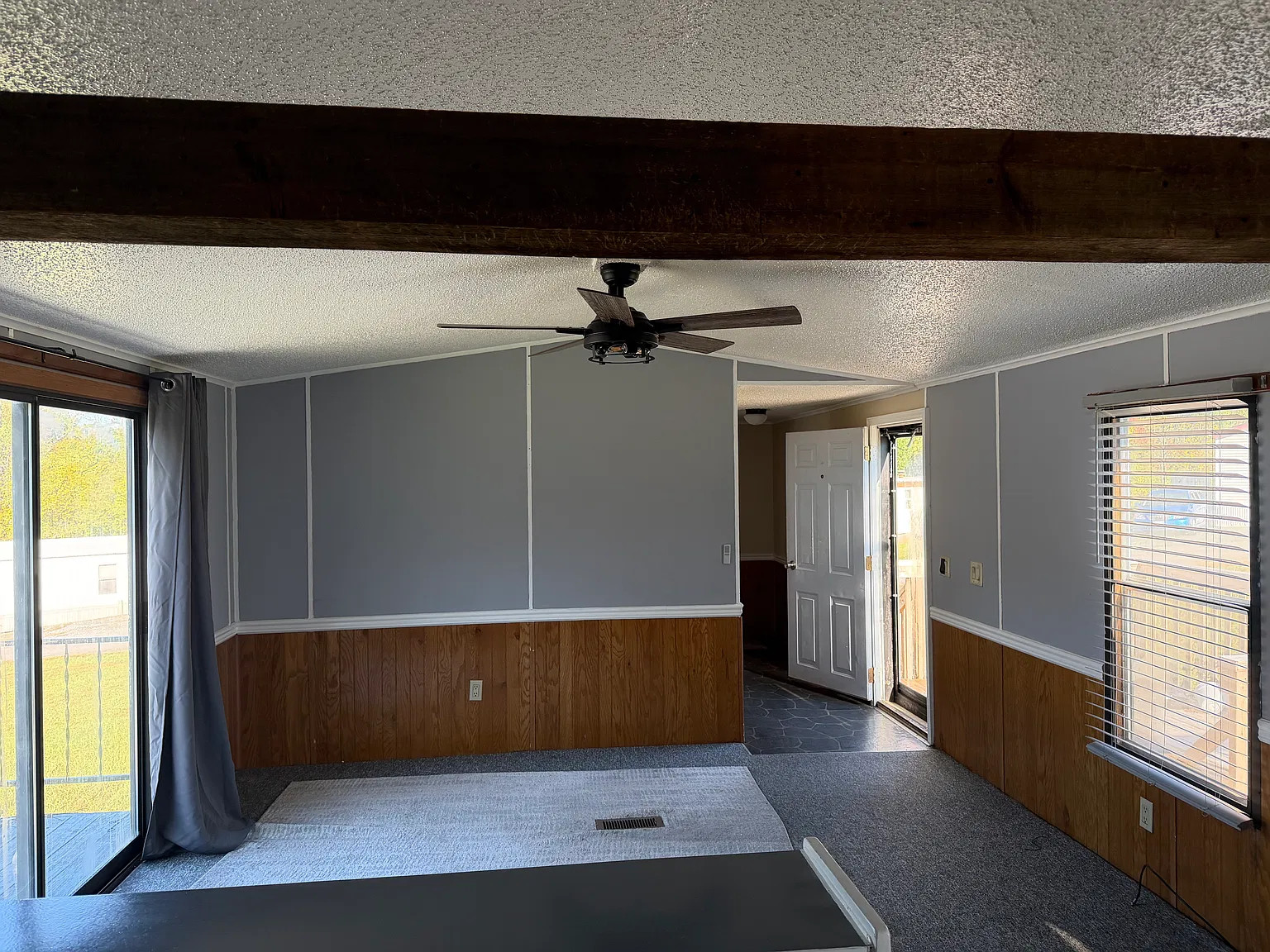 3 bed, 1000 sqft, $1,100 — Photo 3