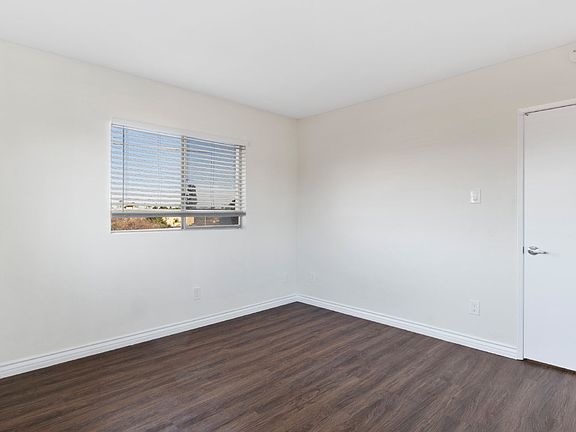 5th image of 455 Del Mar Ct Unit 3