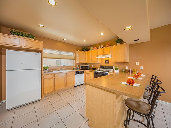 5th image of 520 N Forgeus Ave APT 102