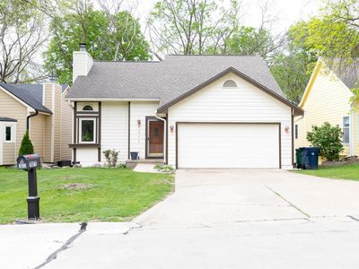 7077 Hickory Ln, Urbandale, IA, 50322