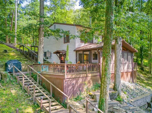 7254 Halibut Dr, Nineveh, IN 46164