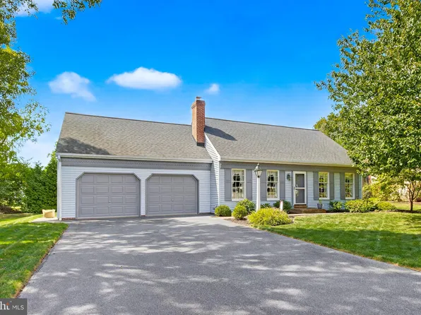 18 Village Sq, Willow Street, PA 17584