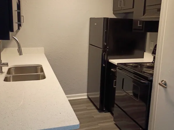 Carillon Apartments