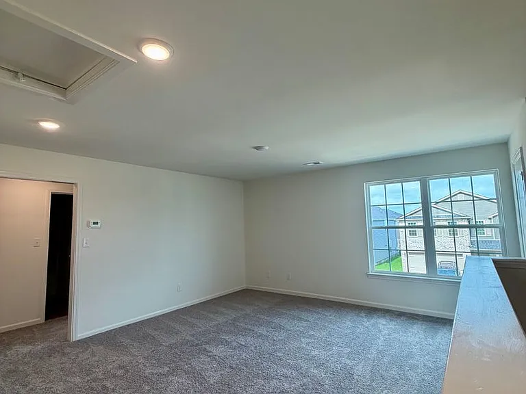 836 Halford Pl — Photo 11