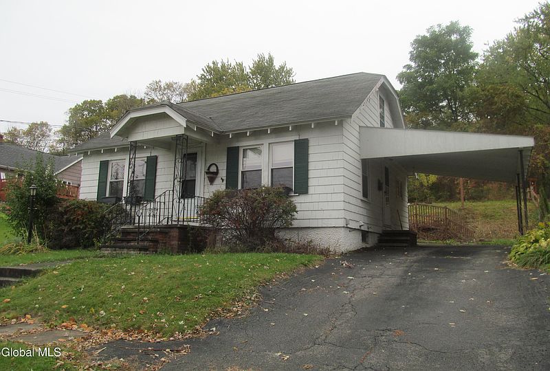 2nd image of 50 Summer Street