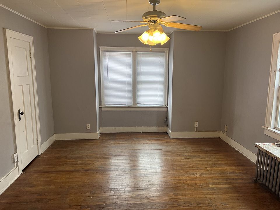 1st image of 2825 Center St