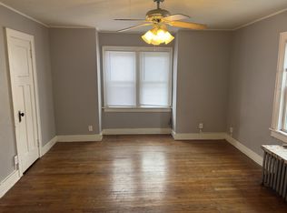 2825 Center St, Des Moines, IA 50312