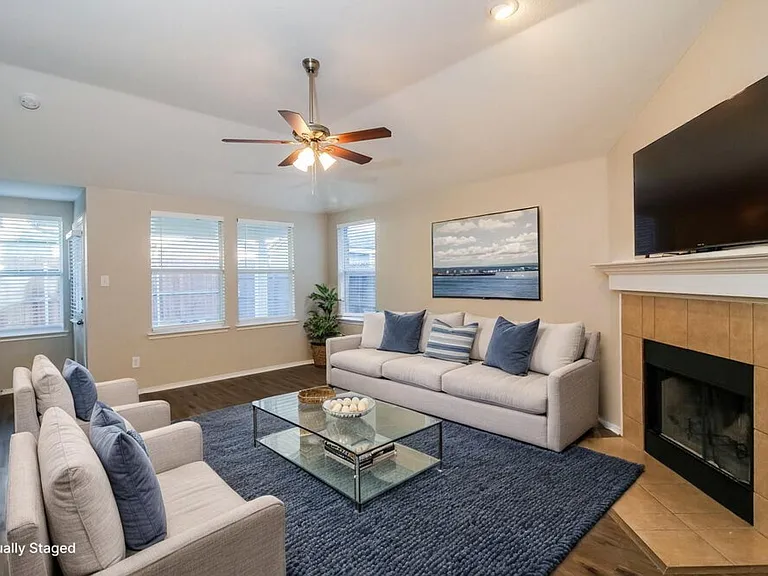 1134 Partridge Dr — Photo 3