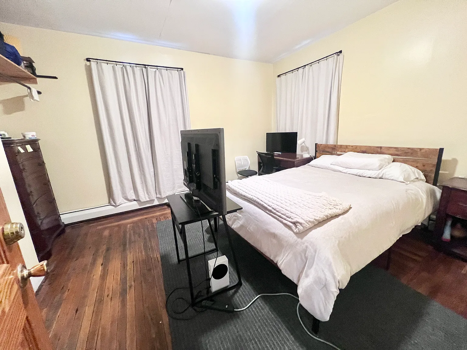 204 California Ave — Photo 2