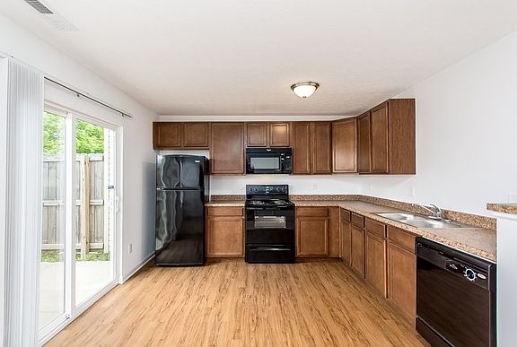 4th image of 322 Flint Rock Dr
