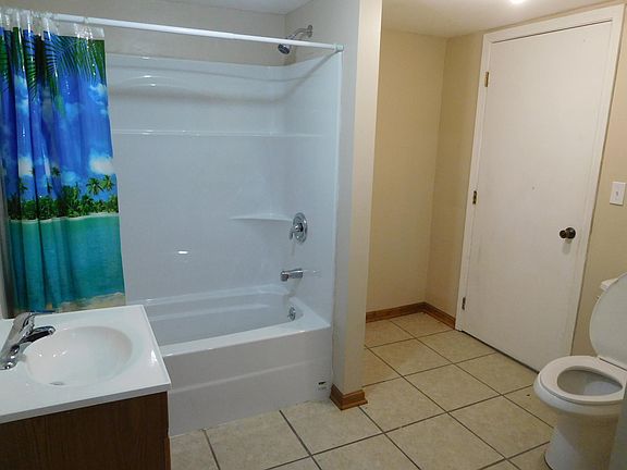 3rd image of 4908 Saville Ct