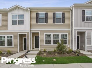 546 Landing View Dr, Wendell, NC 27591