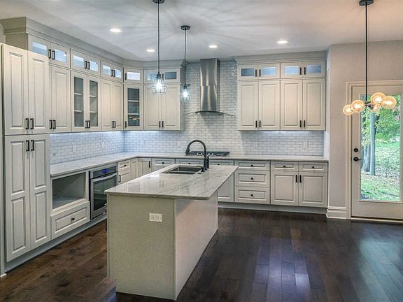 5th image of 6095 Andover Ct