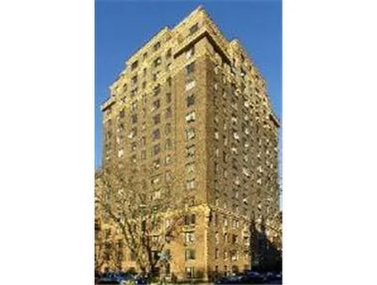 Rented by Douglas Elliman | media 19