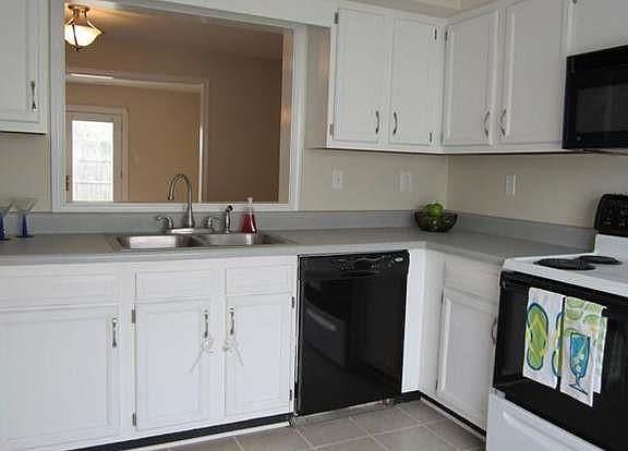 2nd image of 8706 Hermitage Trace Cir