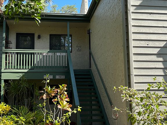 2nd image of 1519 Pelican Point Dr