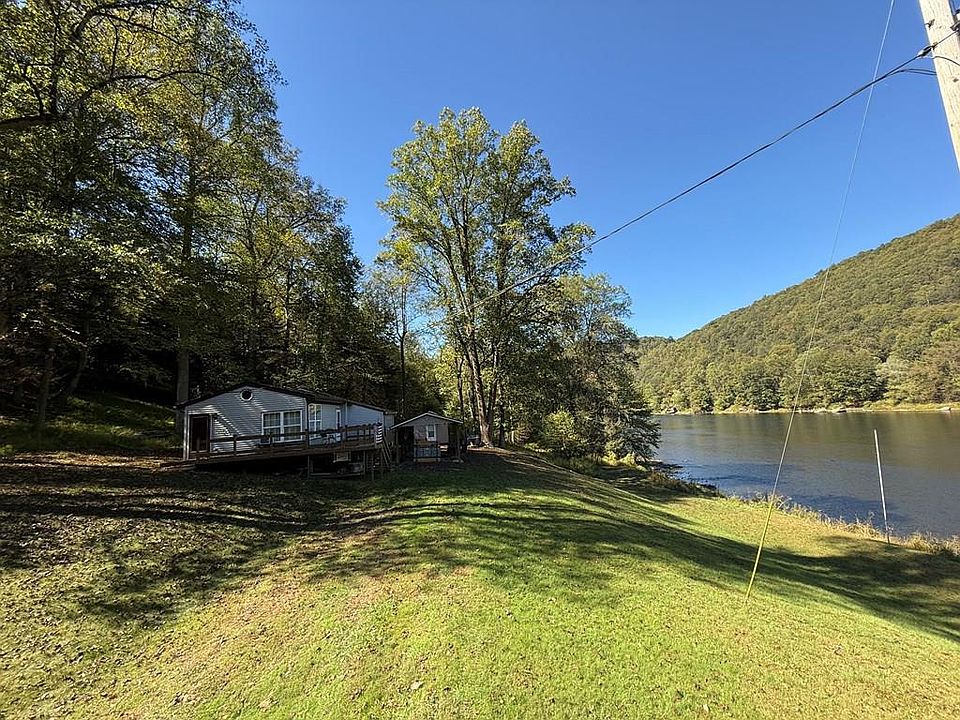 1st image of 689 Sundew Rd