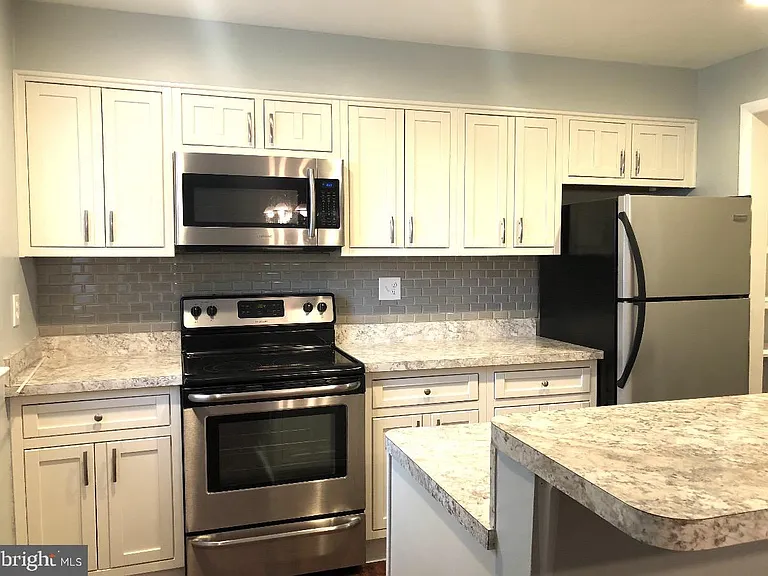 6526 Beechwood Dr #14 — Photo 4