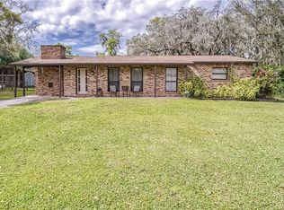 1806 Stillmeadow Dr, Valrico, FL 33596