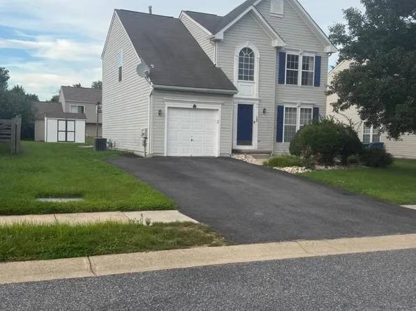 13 Surrey Dr, New Castle, DE 19720