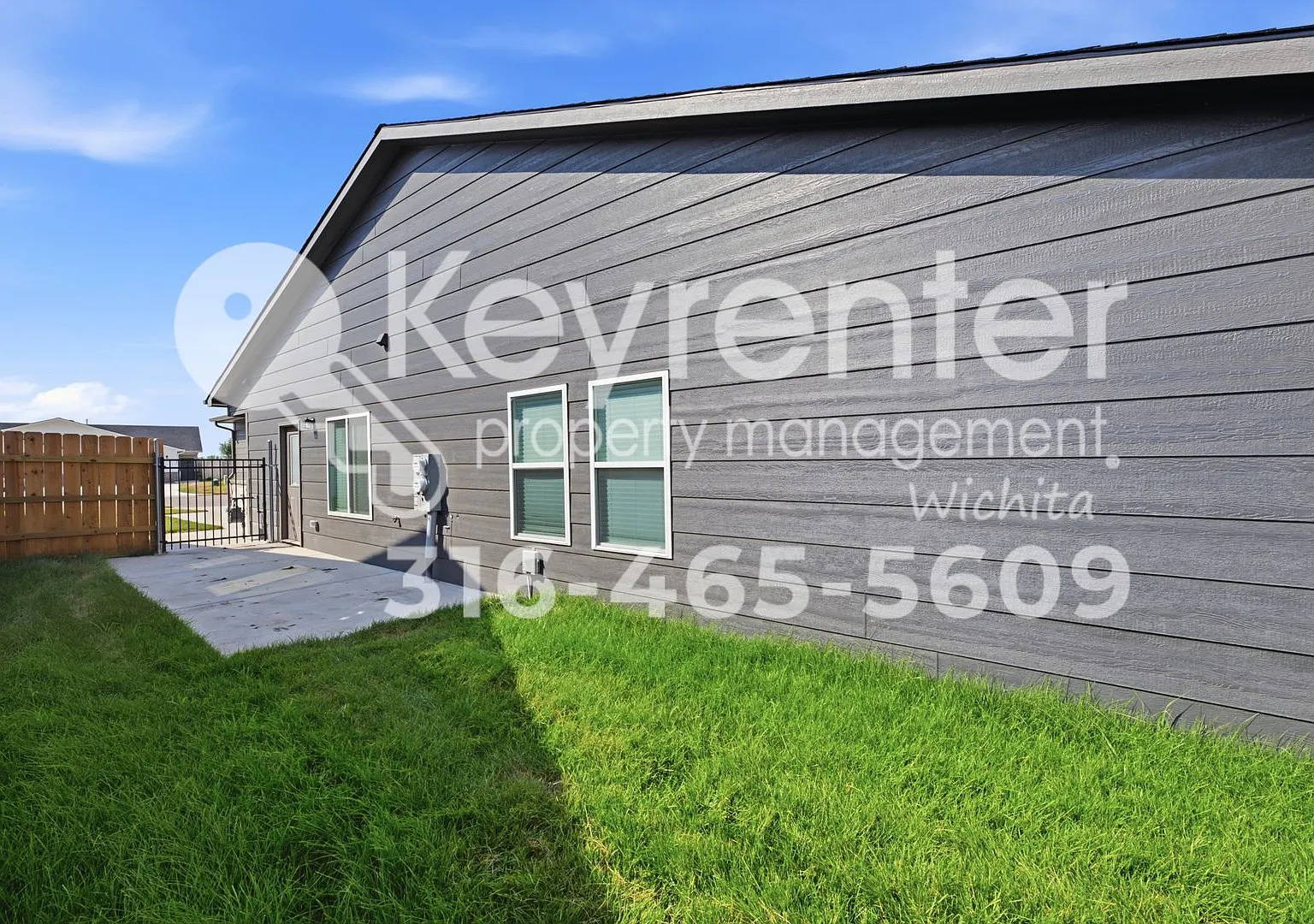 New 3-Bedroom Duplex with 2-Car Garage, Fenced Yard & Lawn Care Included — Photo 4