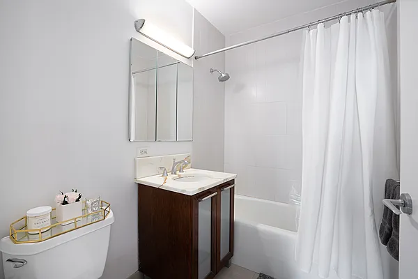 Sold by Elegran | media 6