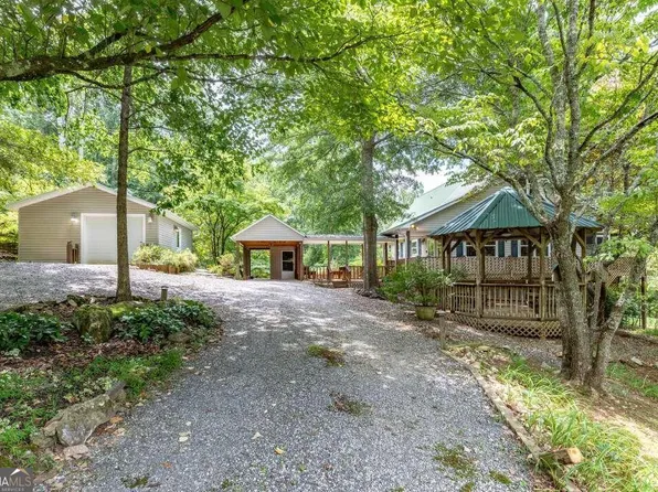 32 Long Dr, Blairsville, GA 30512