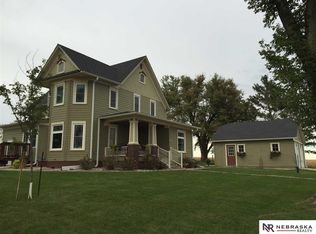 2426 D Rd, Oakland, NE 68045